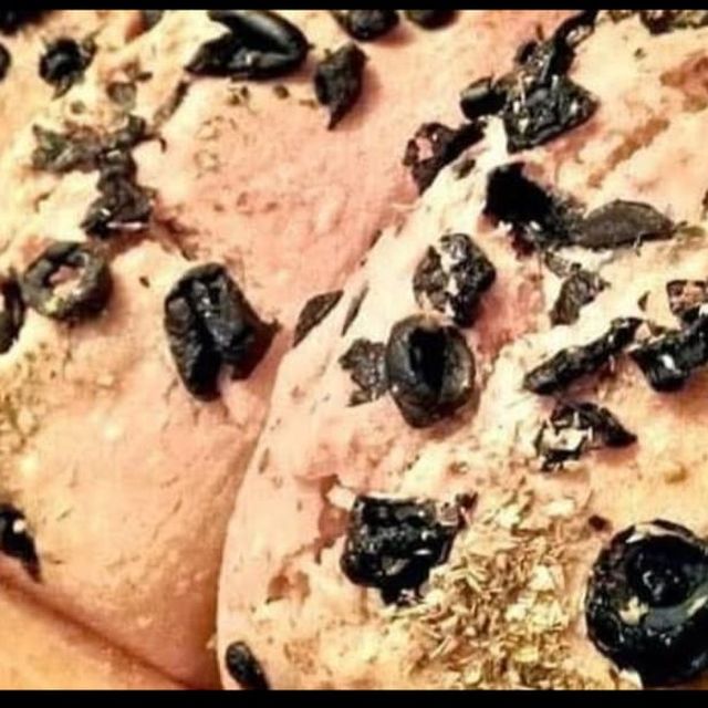 Pan integral de aceituna